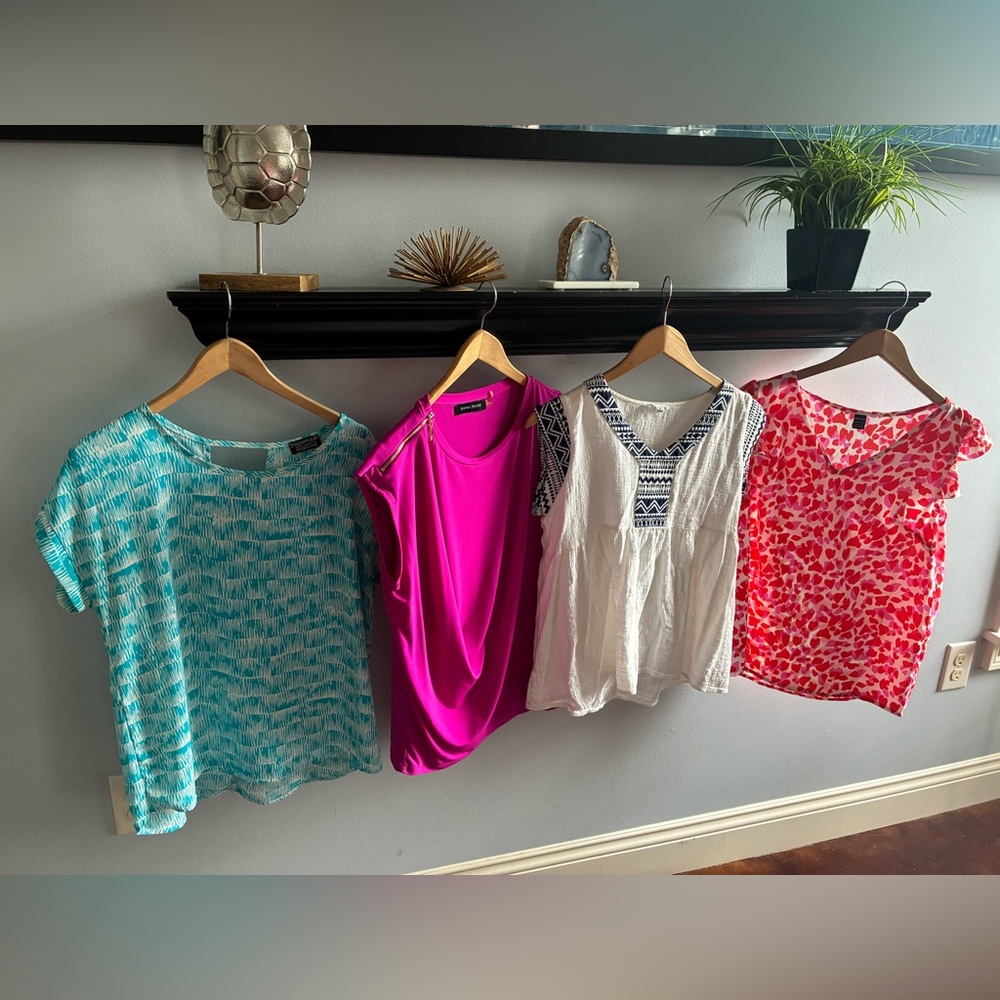 Lot of 4 Women’s Summer Tops Papermoon Stitch Fix, THML, Ivanka